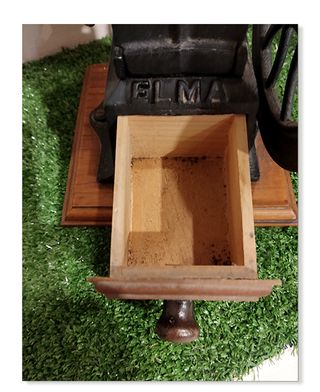 Molinillo de café Elma antiguo