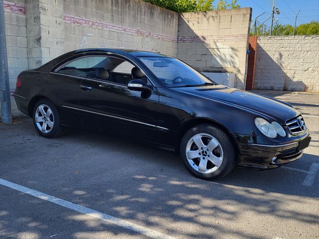 Mercedes-Benz  CLK 2005