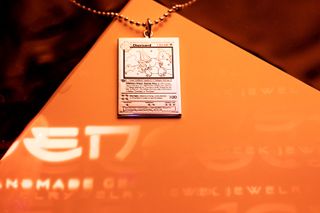 Colgante Plata Carta Pokemon Charizard