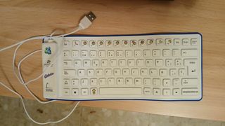 Teclado USB portátil de goma