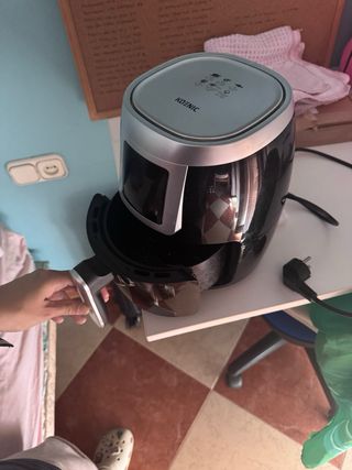 Freidora de aire negra