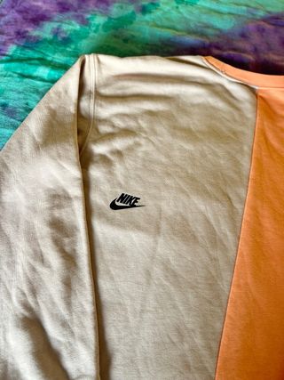 Sudadera Nike Beige y Naranja