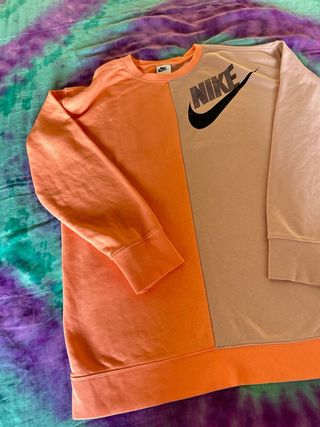 Sudadera Nike Beige y Naranja