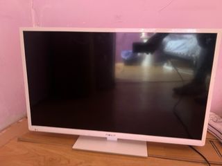 Televisor Nevir Blanco roto