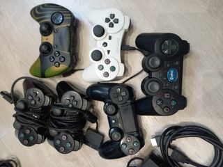 Lote PlayStation 2  XBOX  360con mandos y cables