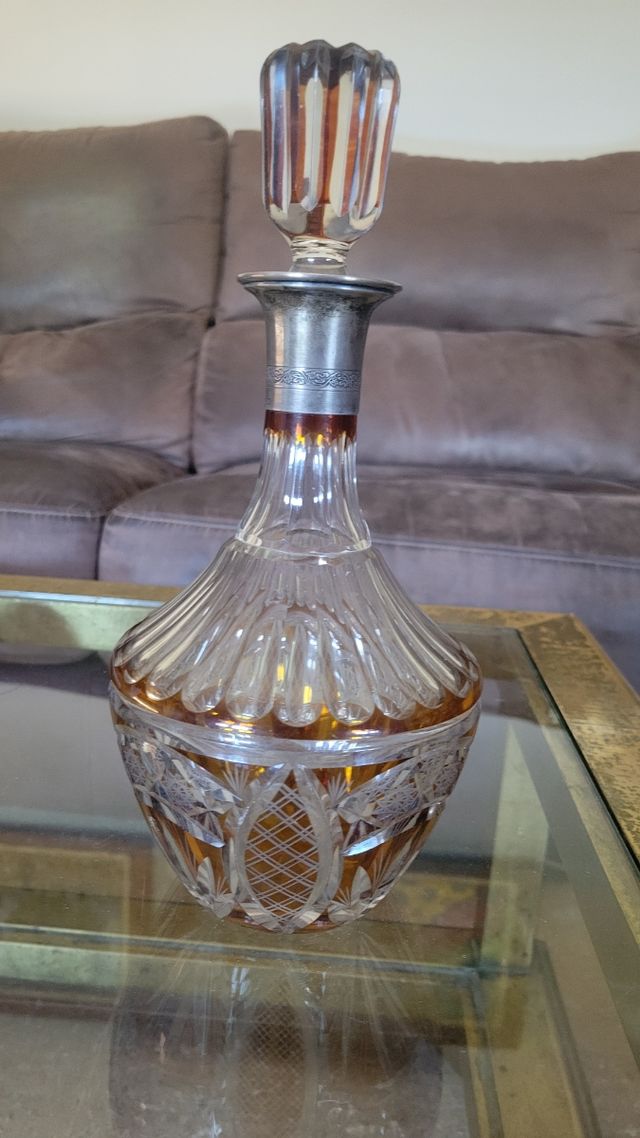 Licorera Antigua Cristal Tallado y Plata