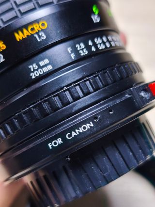 Sigma 75-200mm f2.8/3.5 Vintage mount CANON FD