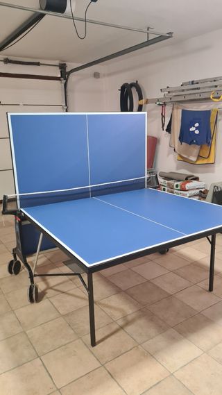 Mesa de ping pong azul