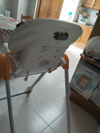 Trona de bebé con estampado de jirafas