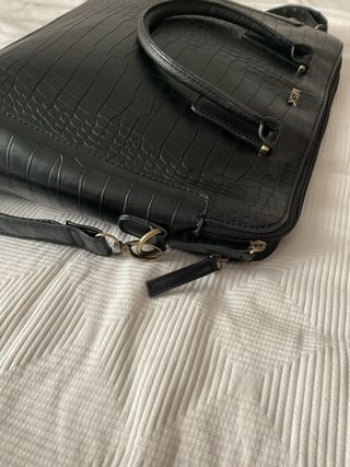 Bolso Negro Piel Sintética Cocodrilo