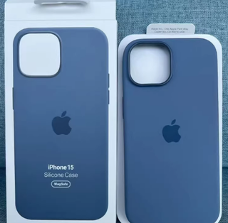 Funda iPhone 15 Silicone Case Winter Blue