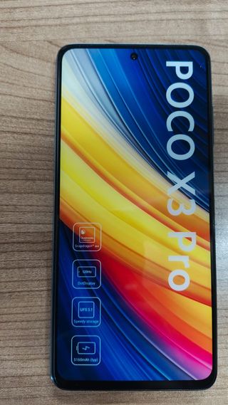 MOCKUP DI TELEFONO DA ESPOSIZIONE Xiaomi POCO X3 Pro