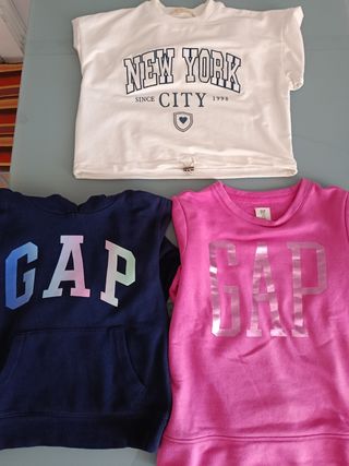 Sudaderas GAP azul y rosa
Sudadera blanca