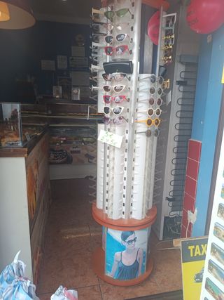 Expositor giratorio para gafas de sol