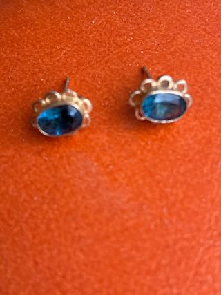 Pendientes antiguos oro bajo con piedra azul