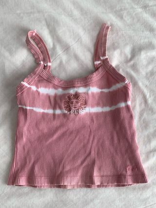 Top rosa con estampado de sol