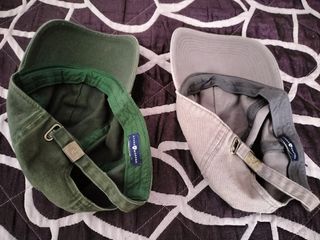 3 Gorras: 1Adidas y 2Álvaro Moreno