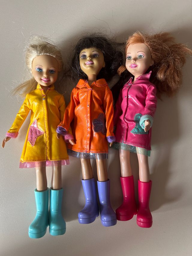 Muñecas Mattel Niñas con Botas lluvia
