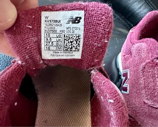 New Balance 373 Talla 27.5 granate