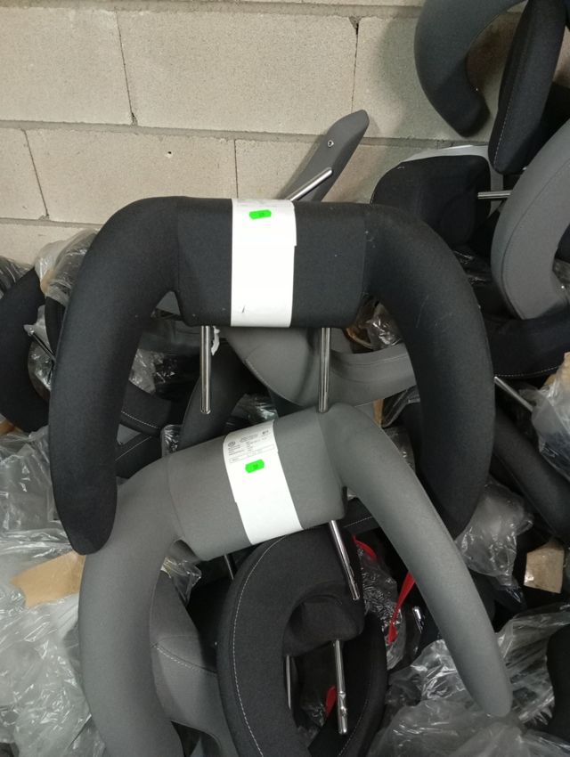 OFETTA!!.Reposacabezas Seguridad VW SEAT