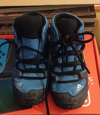 Botas Adidas Niños Talla 24