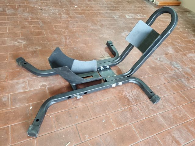 Cavalletto blocca ruota anteriore moto