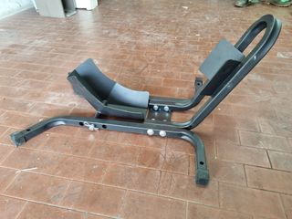 Cavalletto blocca ruota anteriore moto
