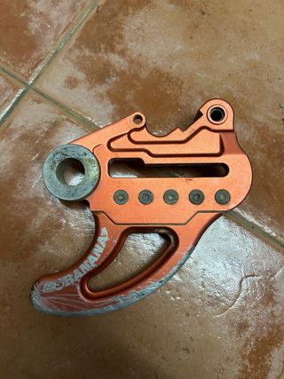 Protector disco trasero Banana S3 Naranja