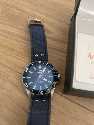 Reloj Marea Azul y Plateado para Hombre