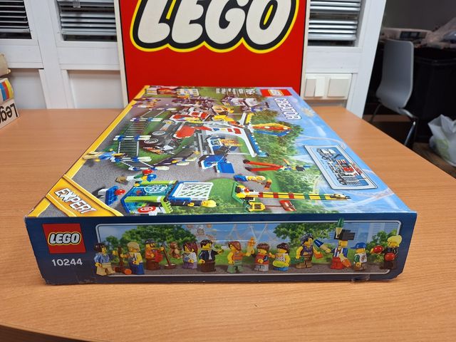 MISCELATORE PER LUNA PARK LEGO CREATOR 10244 (2014)