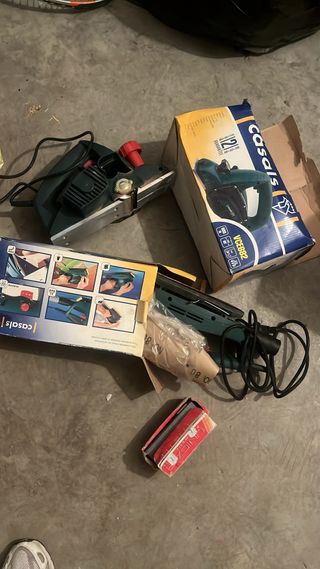 Cepillo y lijadora de puertas