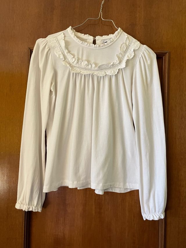 Camicetta bianca con rouches