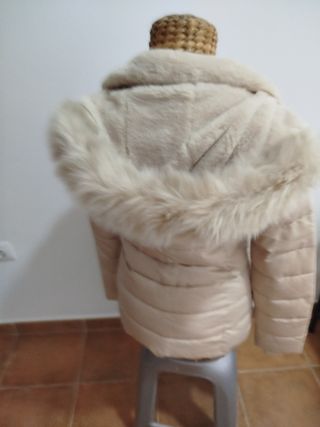 Chaqueta plumífero beige