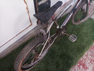 Bicicleta BMX Monty x track