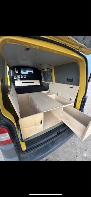 Volkswagen Transporter T5 2012
