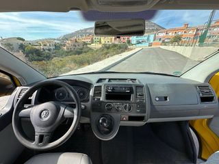 Volkswagen Transporter T5 2012