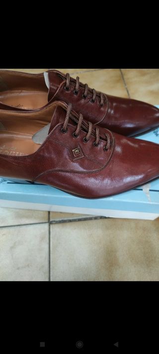 Zapatos de tacón cubano marrones talla 42