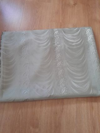 Tela decorativa con diseño floral