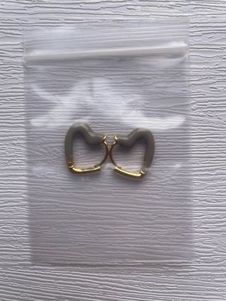 Ear cuff / aro sin agujero corazón dorado, nuevo