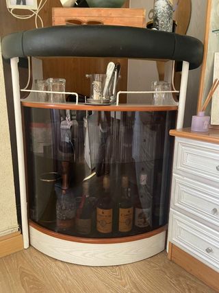 Barra de bar con ruedas