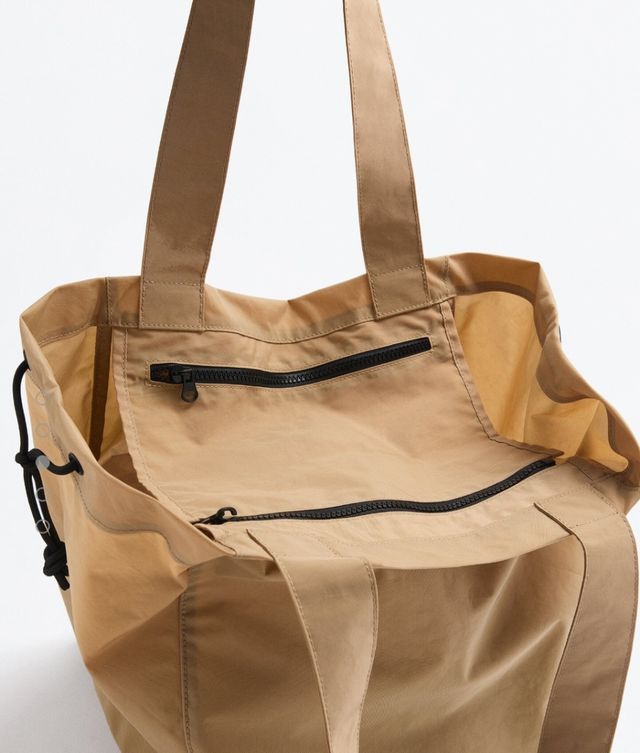 Bolso de playa beige