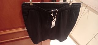 Falda deportiva negra