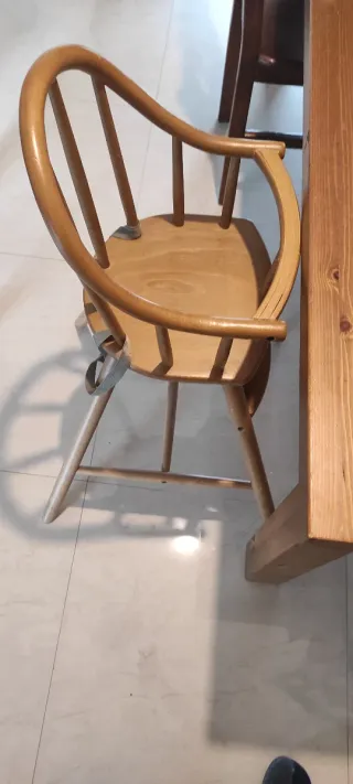 Trona de madera Ikea