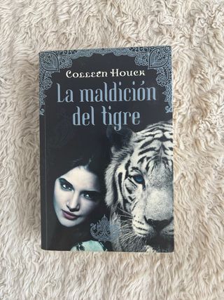 La maldición del Tigre de Colleen Houck.