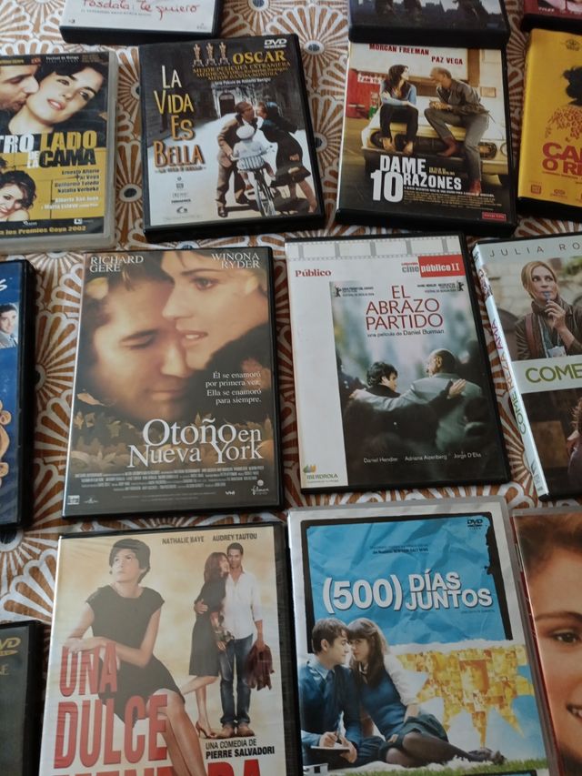 Dvds. 2 euros cada uno. 5 euros por tres películas