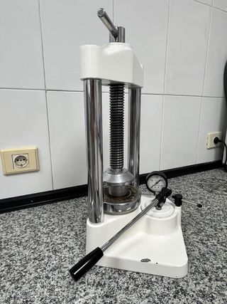 Prensa Hidráulica para Muflas