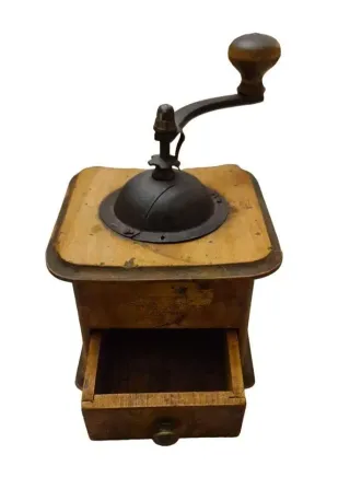 Vecchio macinacaffè in legno