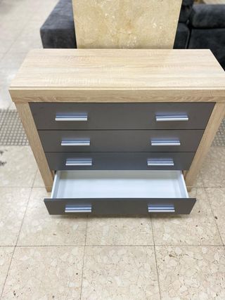COMODA CON 4 CAJONES NUEVA COLOR MADERA Y GRIS