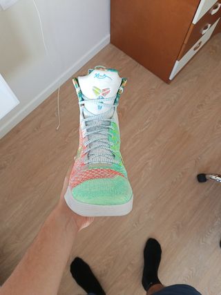 Nike Kobe 9 Elite Pronto Talla 45.5
Precio negocia
