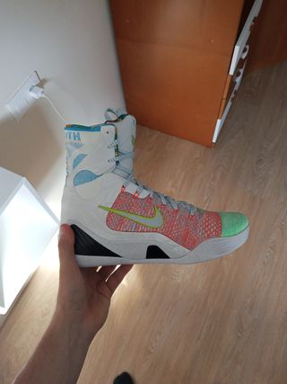 Nike Kobe 9 Elite Pronto Talla 45.5
Precio negocia